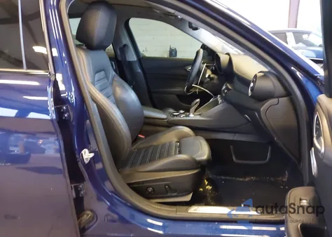 2019 Alfa Romeo Giulia Ti Sport Awd z USA, uszkodzony, nr VIN ZARFANBN4K7601151